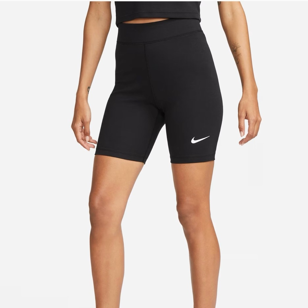 Nike Black Biker Shorts Women’s Size Small – High Waisted Athletic